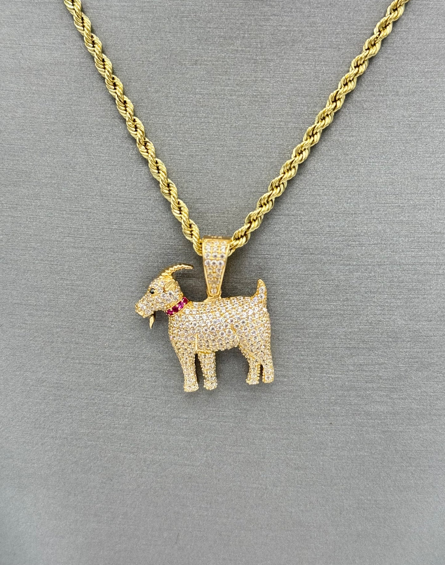 New 14K Goat Pendant & Rope Chain (2.8MM). H.J™️